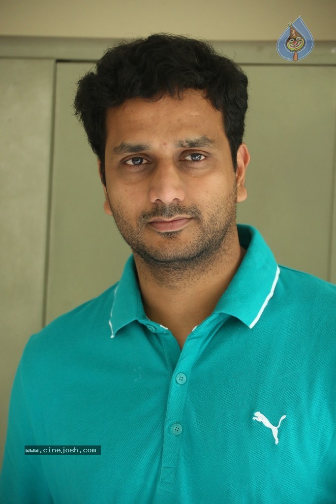 Srini Avasarala Press Meet - 13 / 39 photos