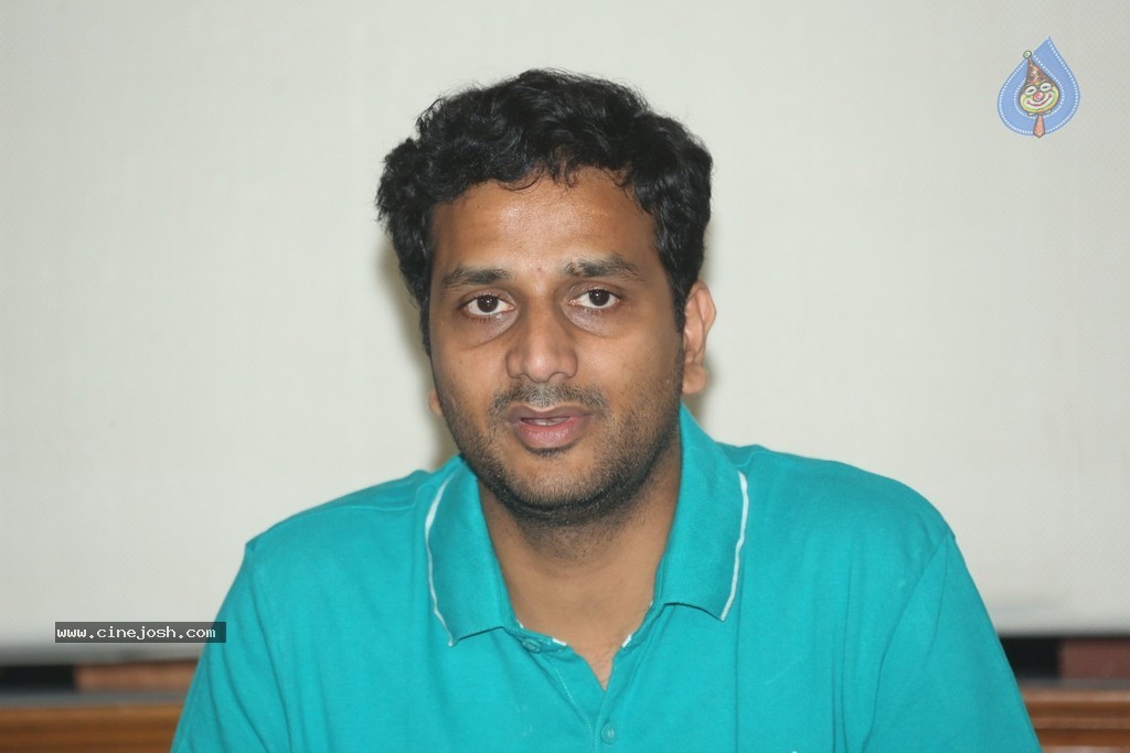Srini Avasarala Press Meet - 21 / 39 photos