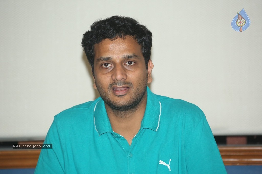 Srini Avasarala Press Meet - 26 / 39 photos