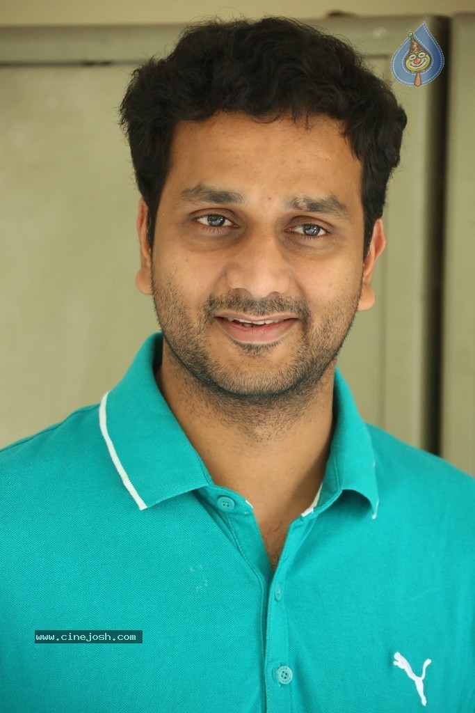 Srini Avasarala Press Meet - 29 / 39 photos