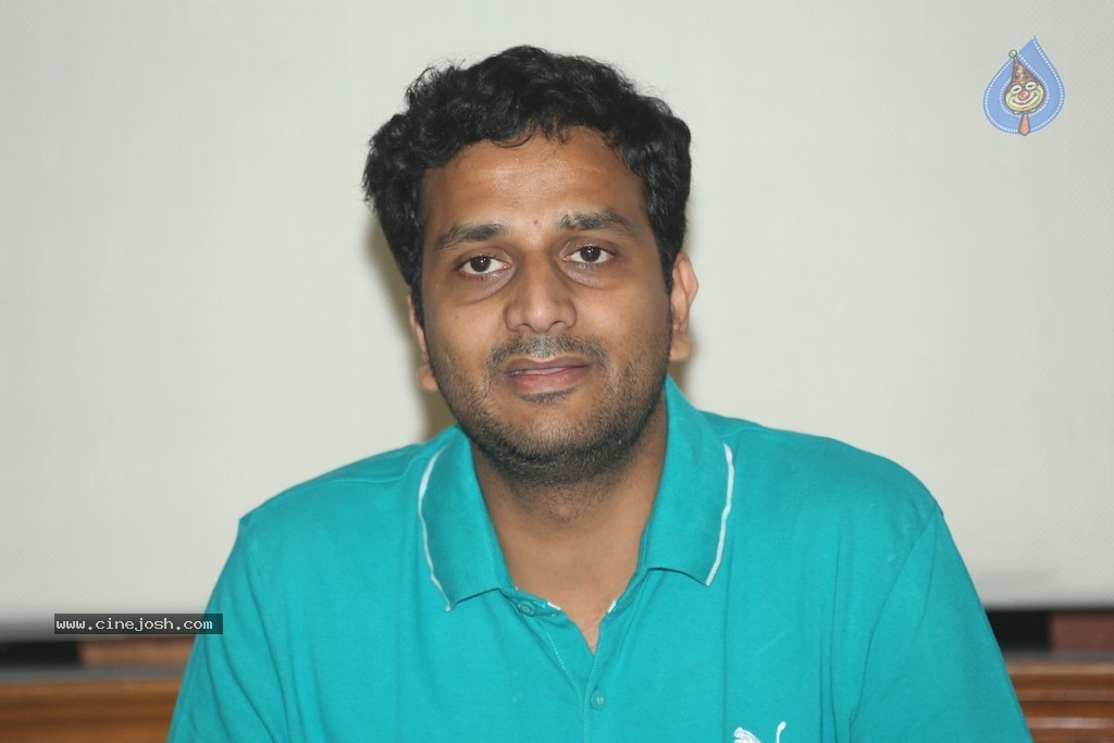 Srini Avasarala Press Meet - 34 / 39 photos