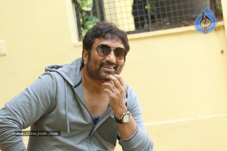 Srinu Vaitla Interview Photos - 5 / 16 photos