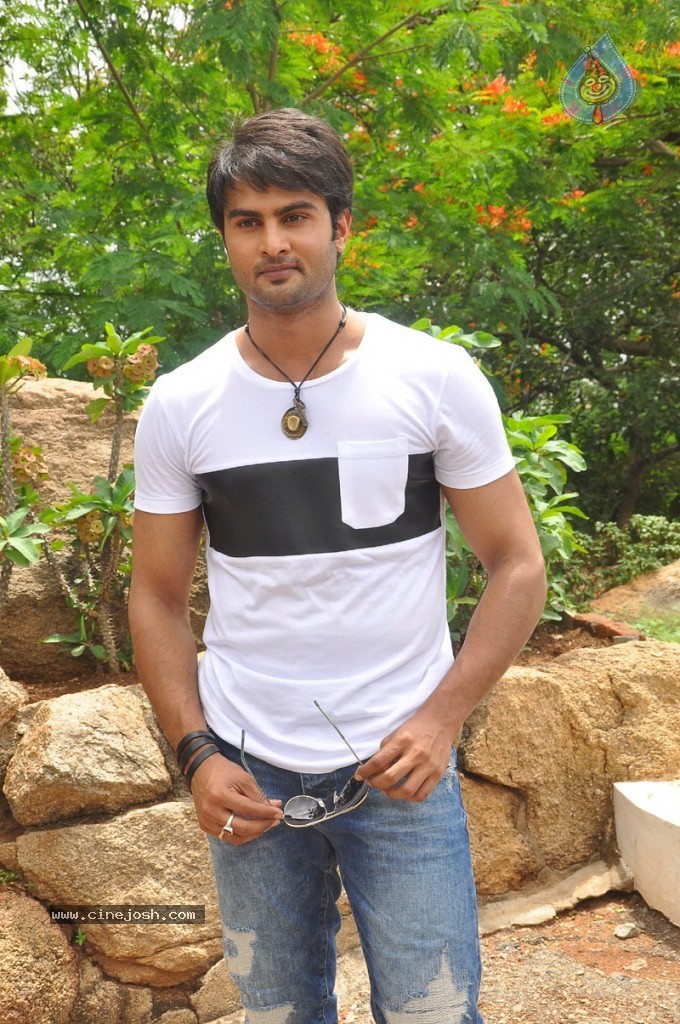 Sudheer Babu New Stills - 21 / 57 photos