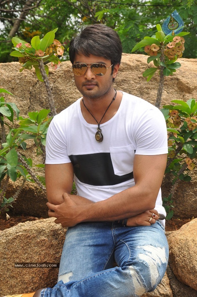 Sudheer Babu New Stills - 26 / 57 photos