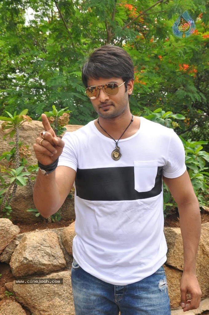 Sudheer Babu New Stills - 27 / 57 photos
