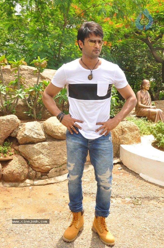 Sudheer Babu New Stills - 51 / 57 photos
