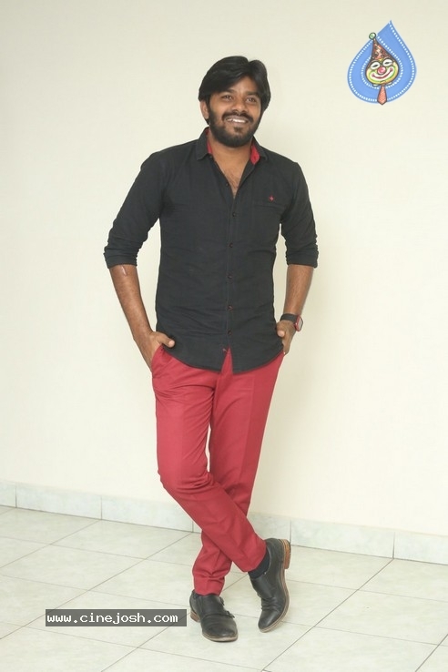 Sudigali Sudheer Interview Pics - 10 / 21 photos