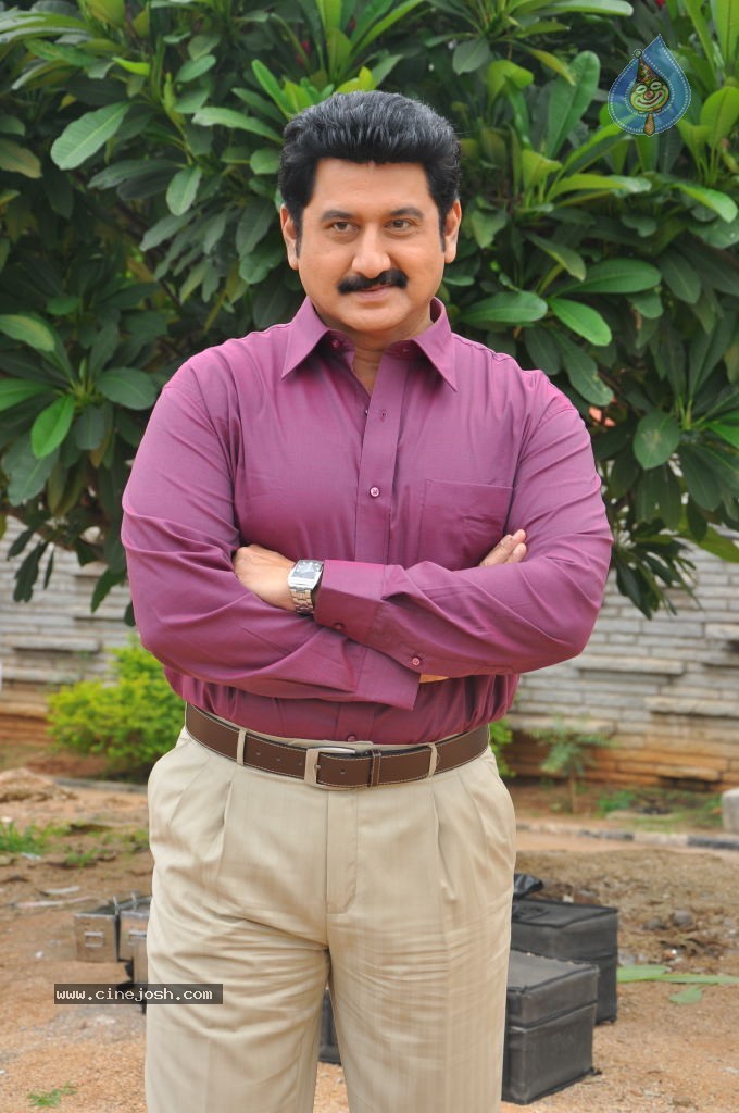 Suman Photos - 13 / 28 photos