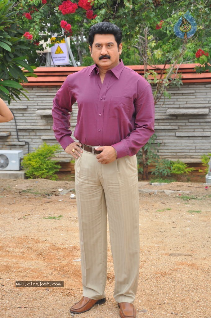 Suman Photos - 22 / 28 photos