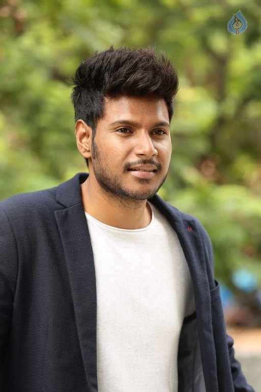 Sundeep Kishan New Pics - 7 / 21 photos