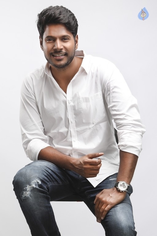 Sundeep Kishan Photo Shoot - 10 / 21 photos
