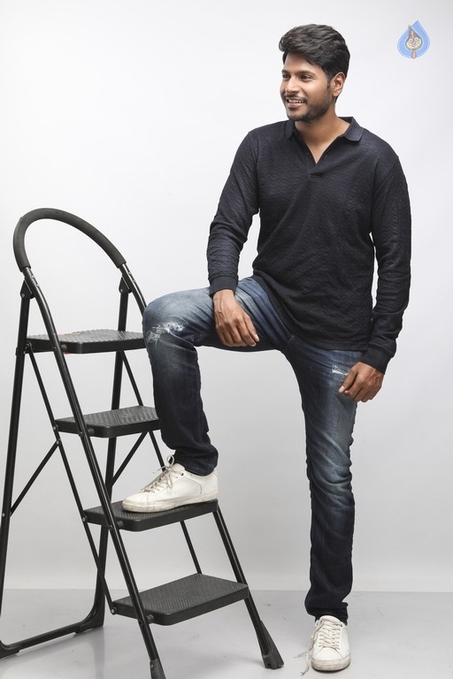 Sundeep Kishan Photo Shoot - 12 / 21 photos