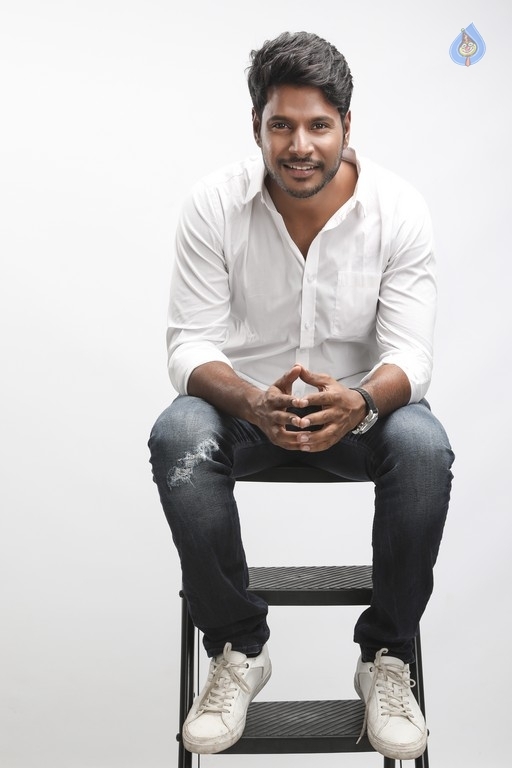 Sundeep Kishan Photo Shoot - 13 / 21 photos