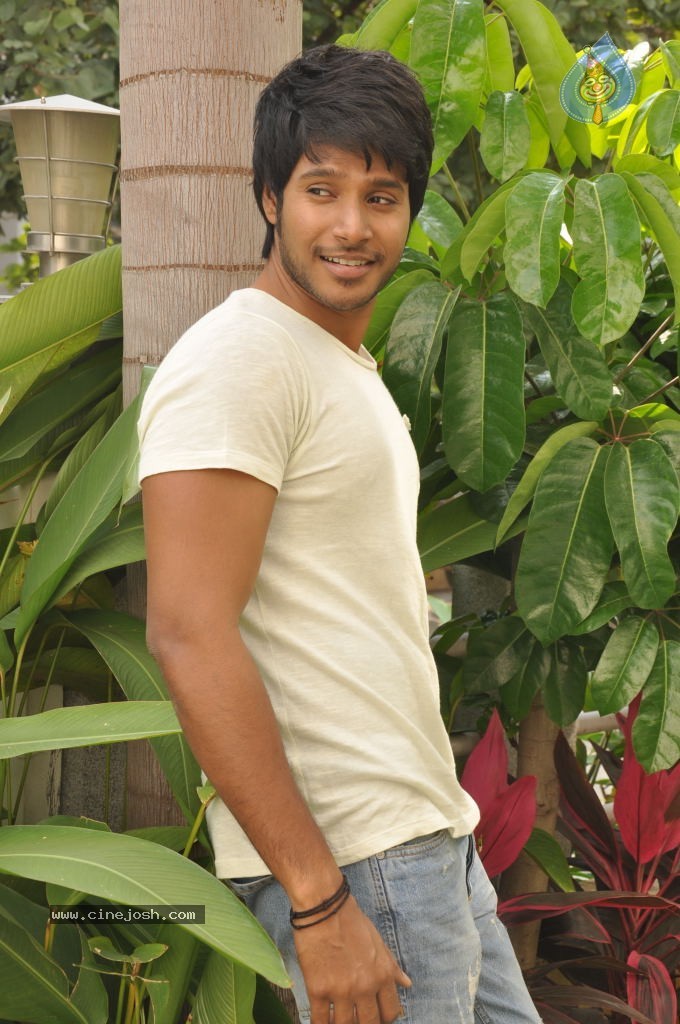 Sundeep Kishan Photos - 23 / 66 photos