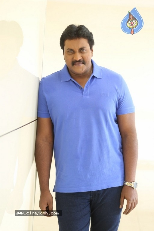 Sunil Interview Photos - 14 / 21 photos