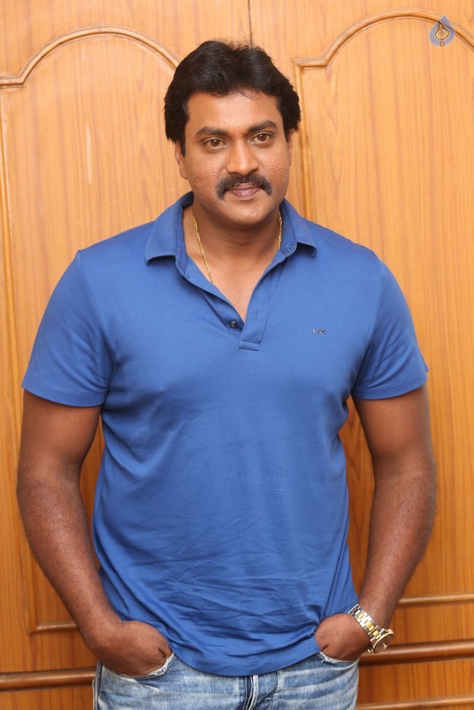 Sunil Latest Photos - 10 / 21 photos