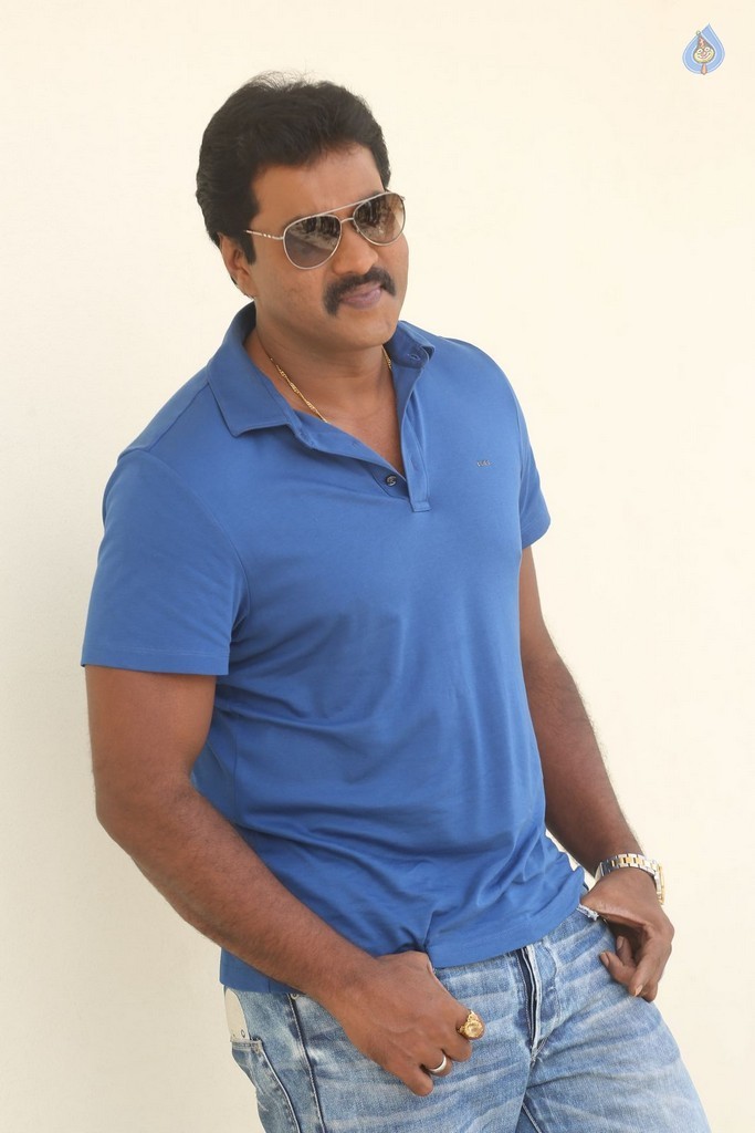 Sunil Latest Photos - 15 / 21 photos