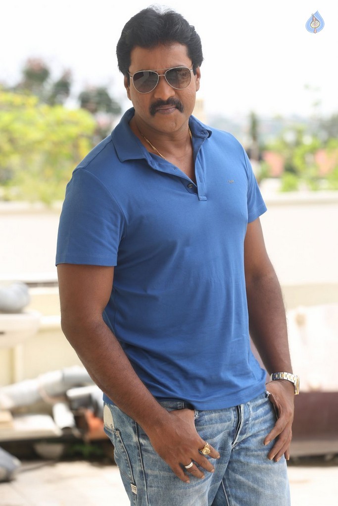 Sunil Latest Photos - 16 / 21 photos