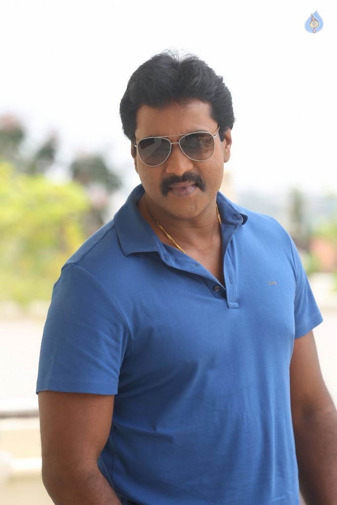 Sunil Latest Photos - 20 / 21 photos