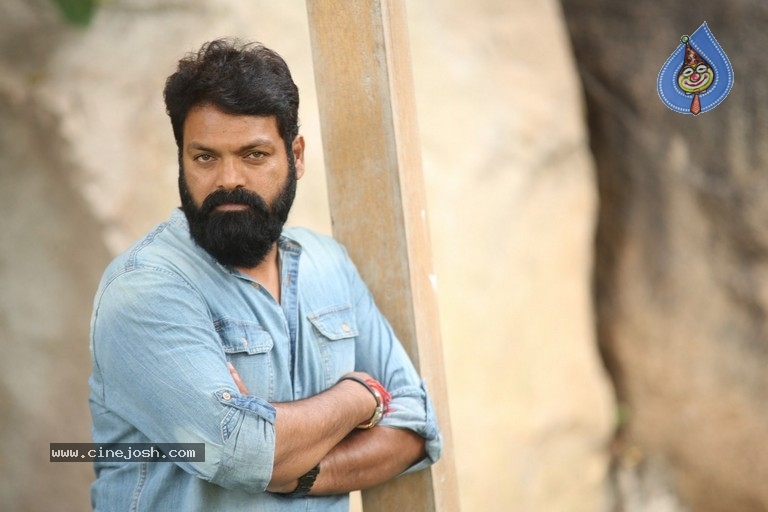 Super Sketch Movie Villain Indra Interview Stills - 7 / 27 photos