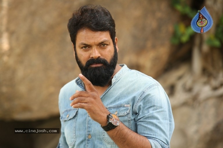 Super Sketch Movie Villain Indra Interview Stills - 14 / 27 photos