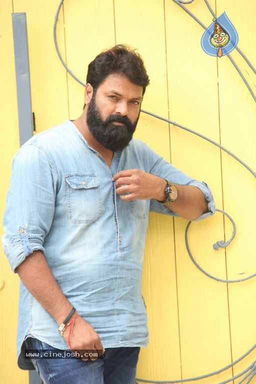 Super Sketch Movie Villain Indra Interview Stills - 15 / 27 photos