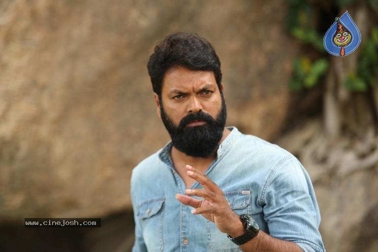 Super Sketch Movie Villain Indra Interview Stills - 16 / 27 photos