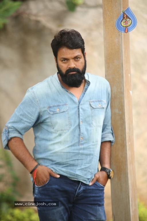 Super Sketch Movie Villain Indra Interview Stills Photo 22 Of 27 Super sketch full movie hindi dubbed 2020, new south movie hindi dubbed 2020, aditya movies, policewala no.1 full movie. cinejosh