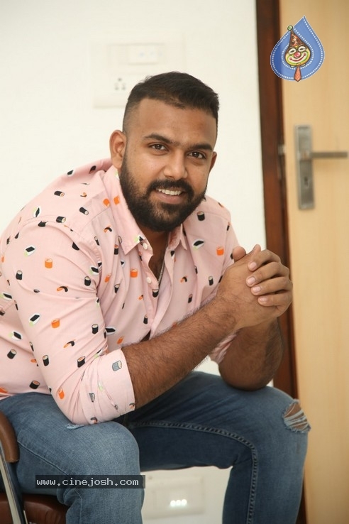 Tharun Bhascker Photos - 15 / 21 photos