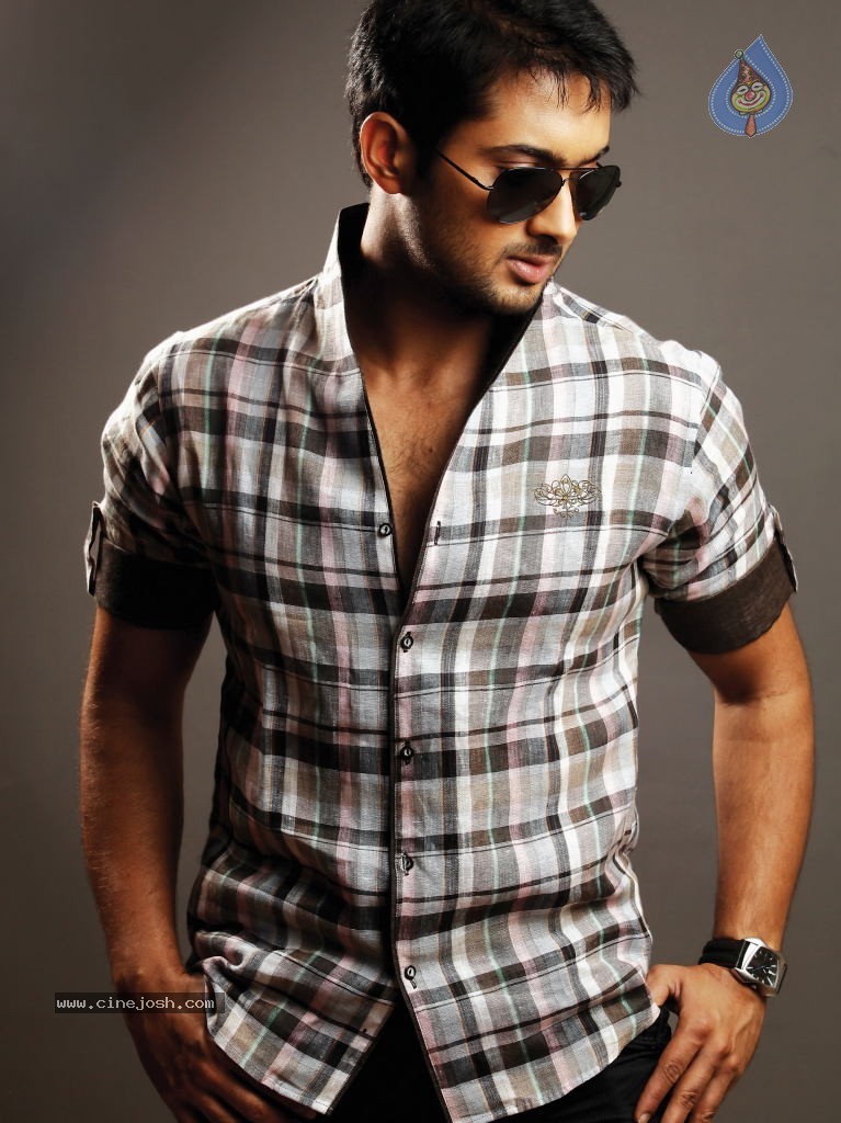 Uday Kiran New Stills - 1 / 11 photos