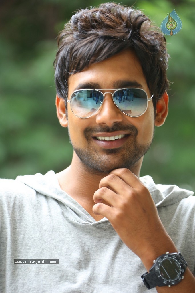Varun Sandesh Interview Stills - 79 / 79 photos