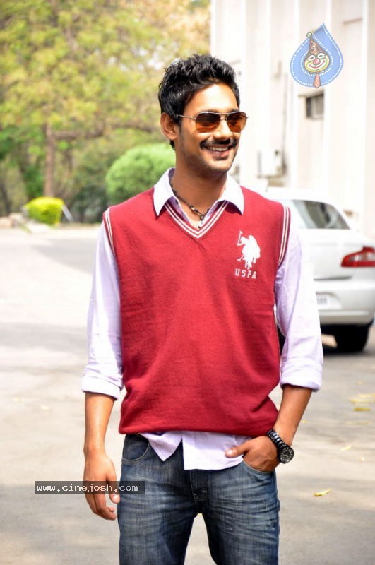 Varun Sandesh Photos - 1 / 27 photos