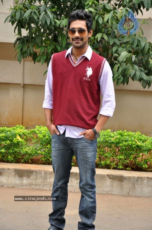 Varun Sandesh Photos - 5 / 27 photos