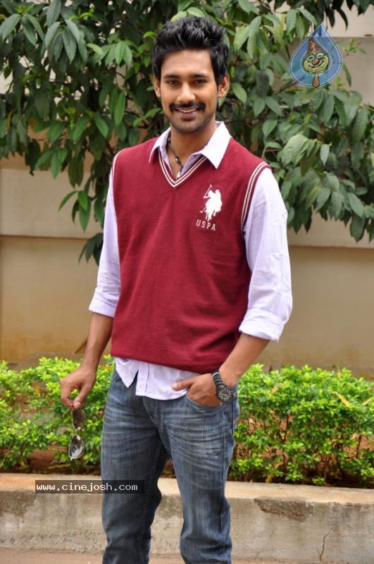 Varun Sandesh Photos - 18 / 27 photos