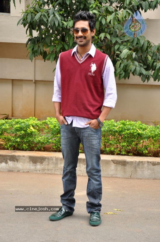 Varun Sandesh Photos - 19 / 27 photos