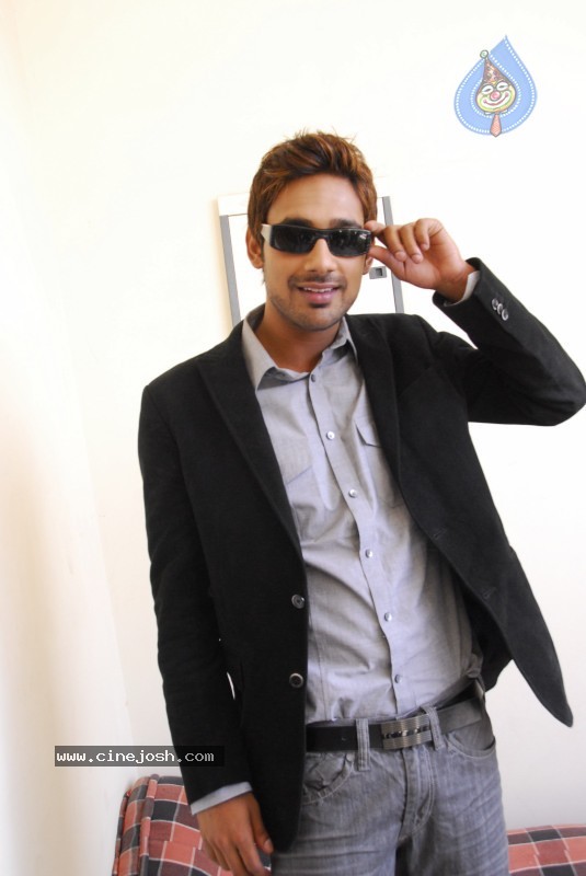 Varun Sandesh Stills - 11 / 24 photos