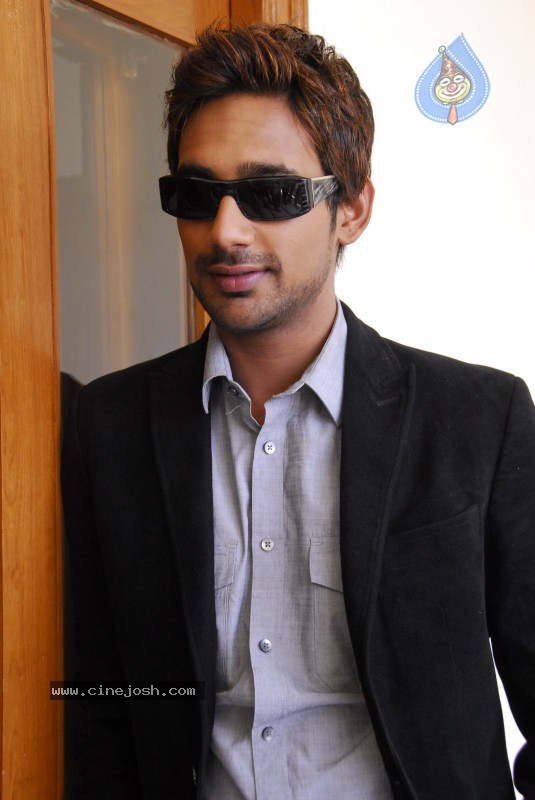 Varun Sandesh Stills - 20 / 24 photos