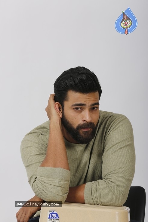 Varun Tej Stills - 17 / 35 photos