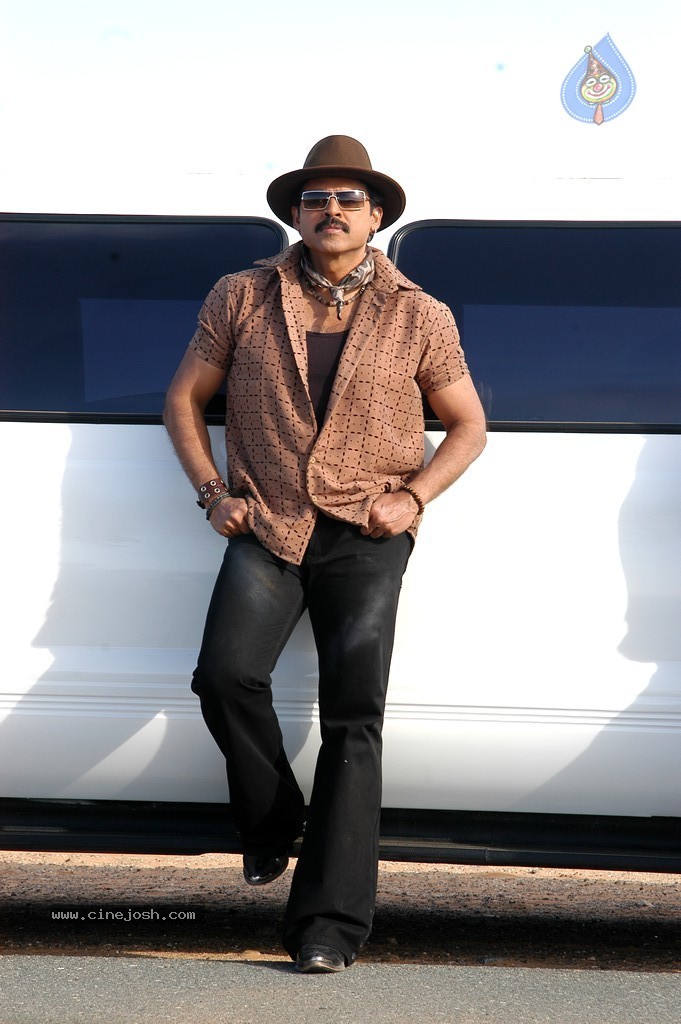 Venkatesh Completes Silver Jubilee Photos - 21 / 139 photos