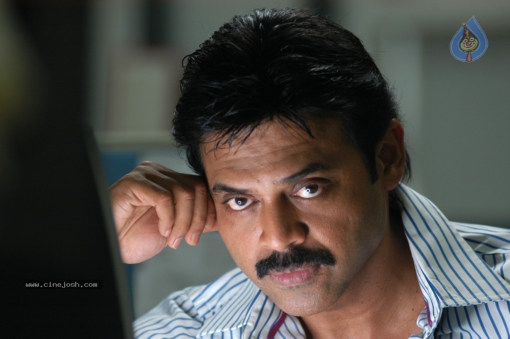 Venkatesh Completes Silver Jubilee Photos - 52 / 139 photos