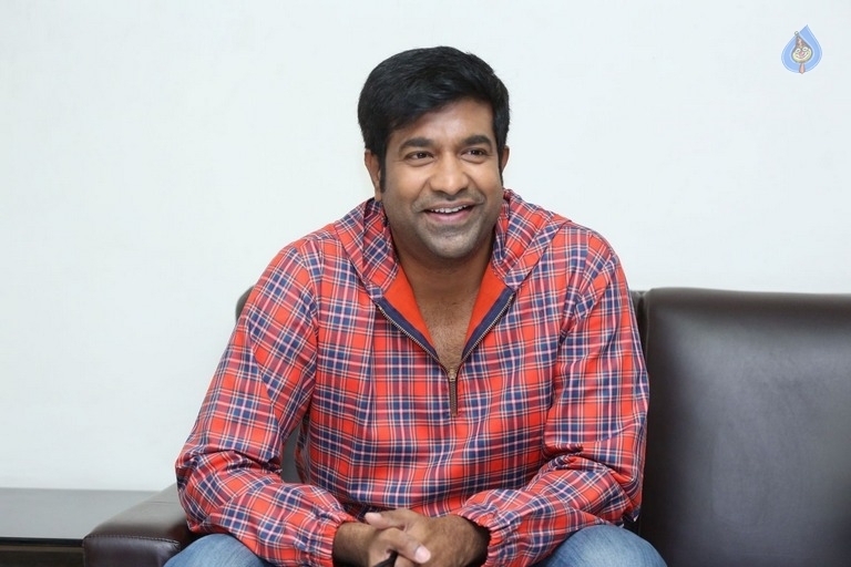 Vennela Kishore Interview Photos - 3 / 13 photos