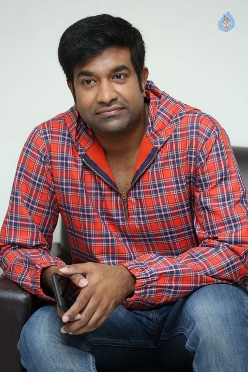 Vennela Kishore Interview Photos - 12 / 13 photos