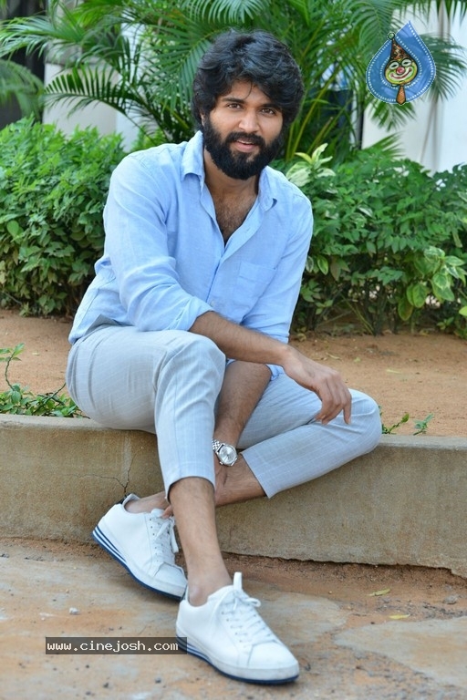 Vijay Devarakonda Interview Photos - 7 / 32 photos