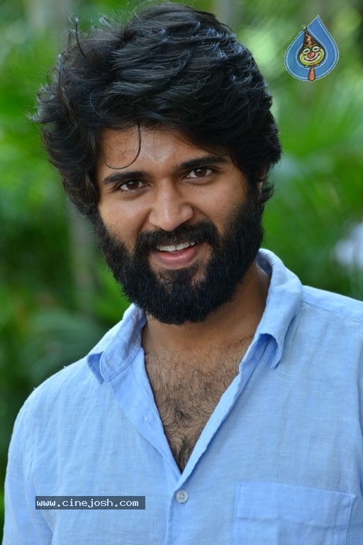 Vijay Devarakonda Interview Photos - 16 / 32 photos