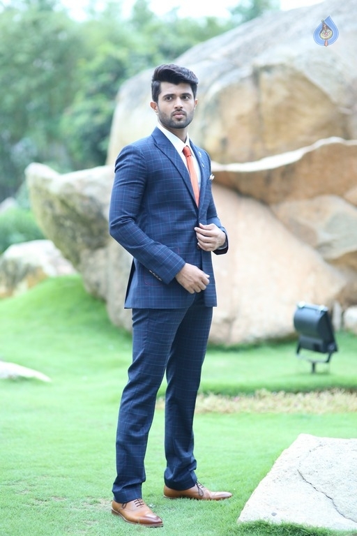 Vijay Devarakonda New Photos - 7 / 10 photos