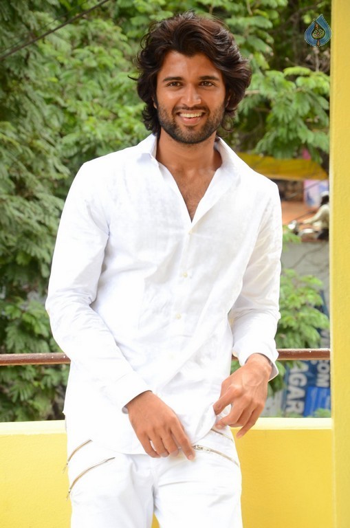 Vijay Devarakonda Photos - 3 / 16 photos