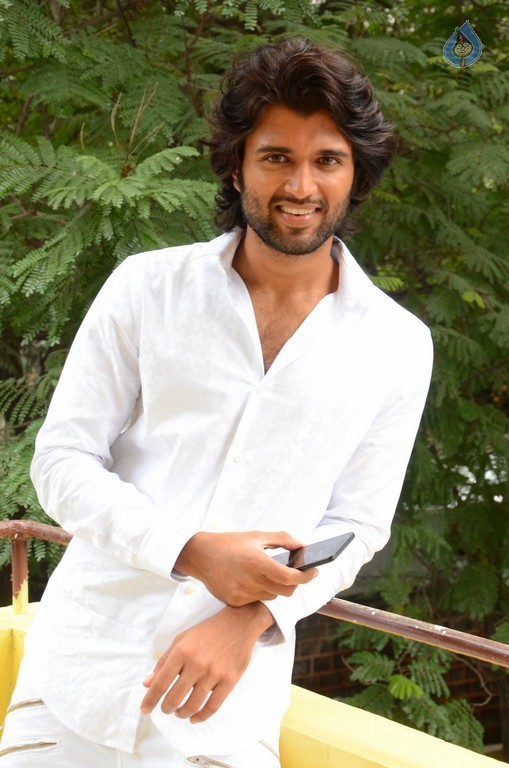 Vijay Devarakonda Photos - 8 / 16 photos