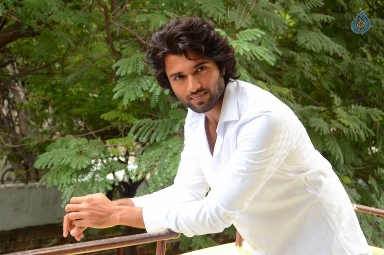 Vijay Devarakonda Photos - 9 / 16 photos