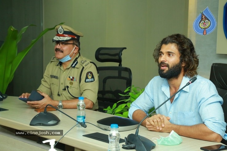 Vijay Deverakonda Interacts Field Level Officers - 9 / 55 photos