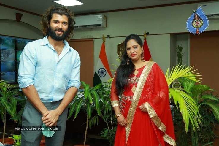 Vijay Deverakonda Interacts Field Level Officers - 46 / 55 photos